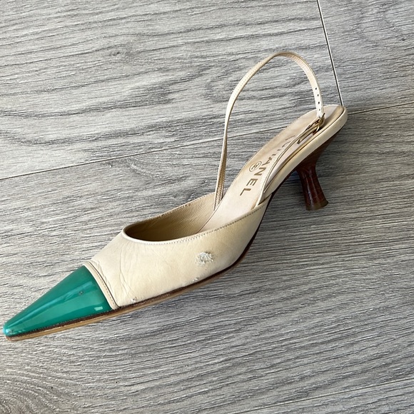 Chanel Kitten Heel - Picture 2 of 4